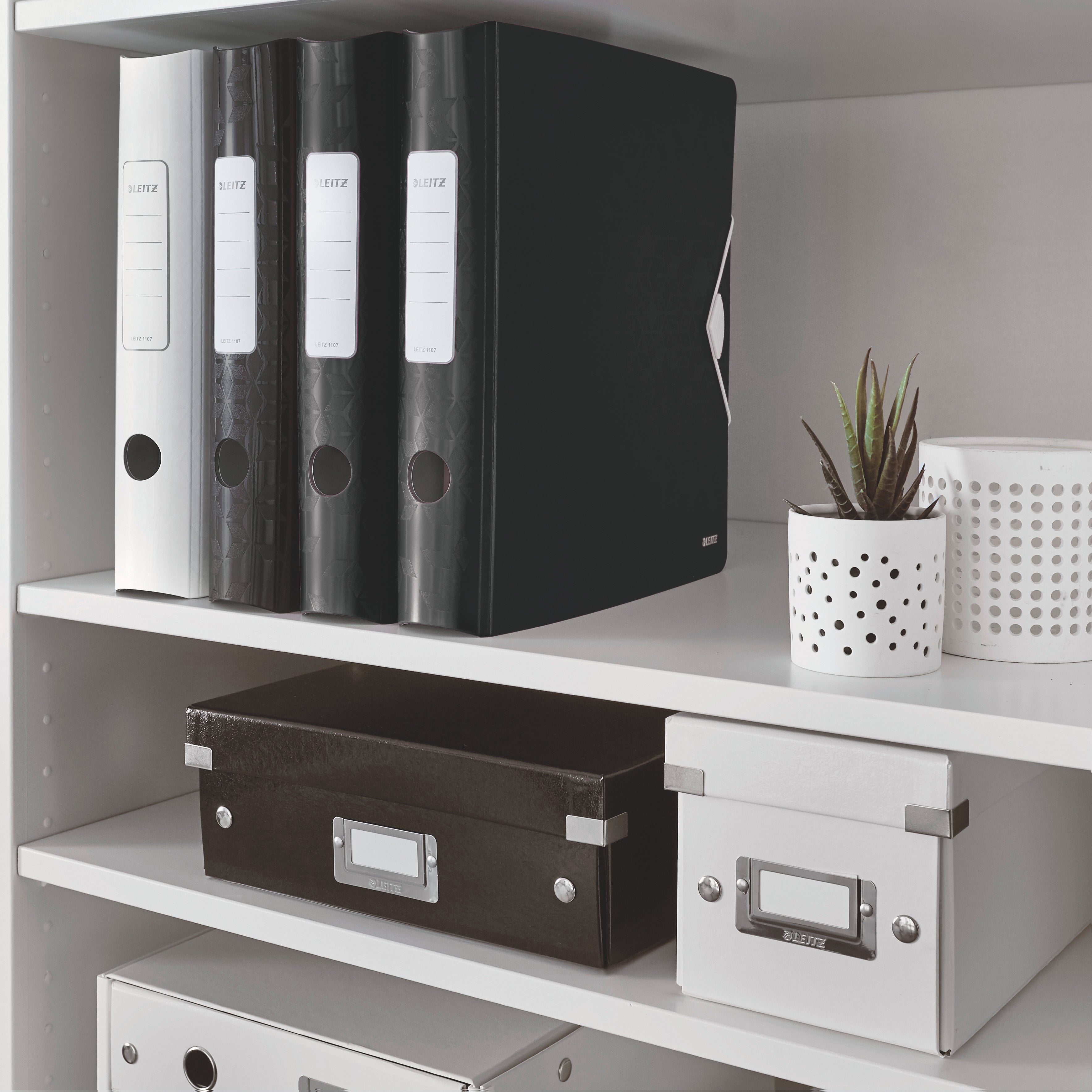 BIBLIORAFT PLASTIFIAT 5CM 180GRADE NEGRU ACTIVE WOW LEITZ