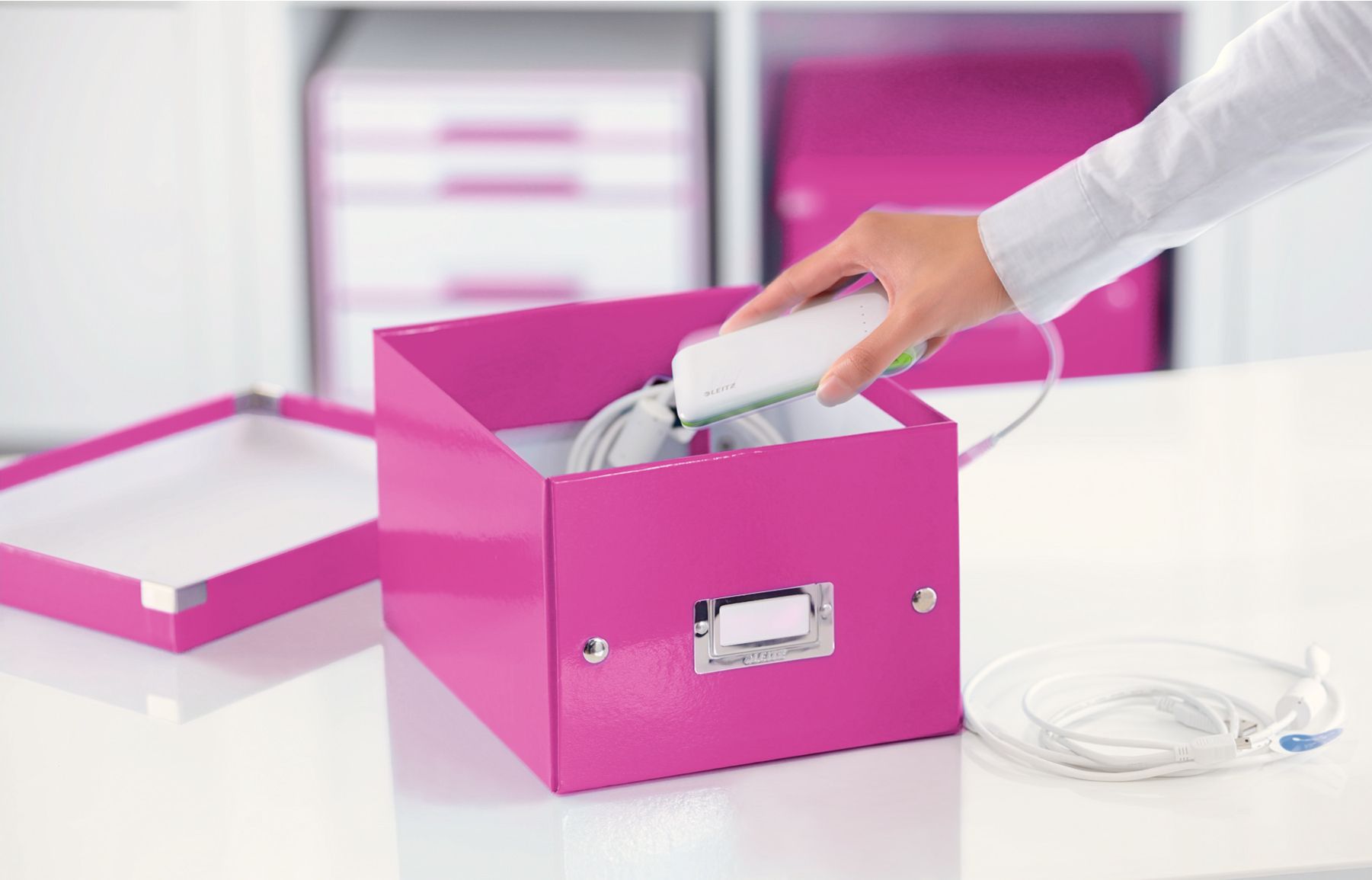 CUTIE DEPOZITARE MICA ROZ CLICK&STORE LEITZ