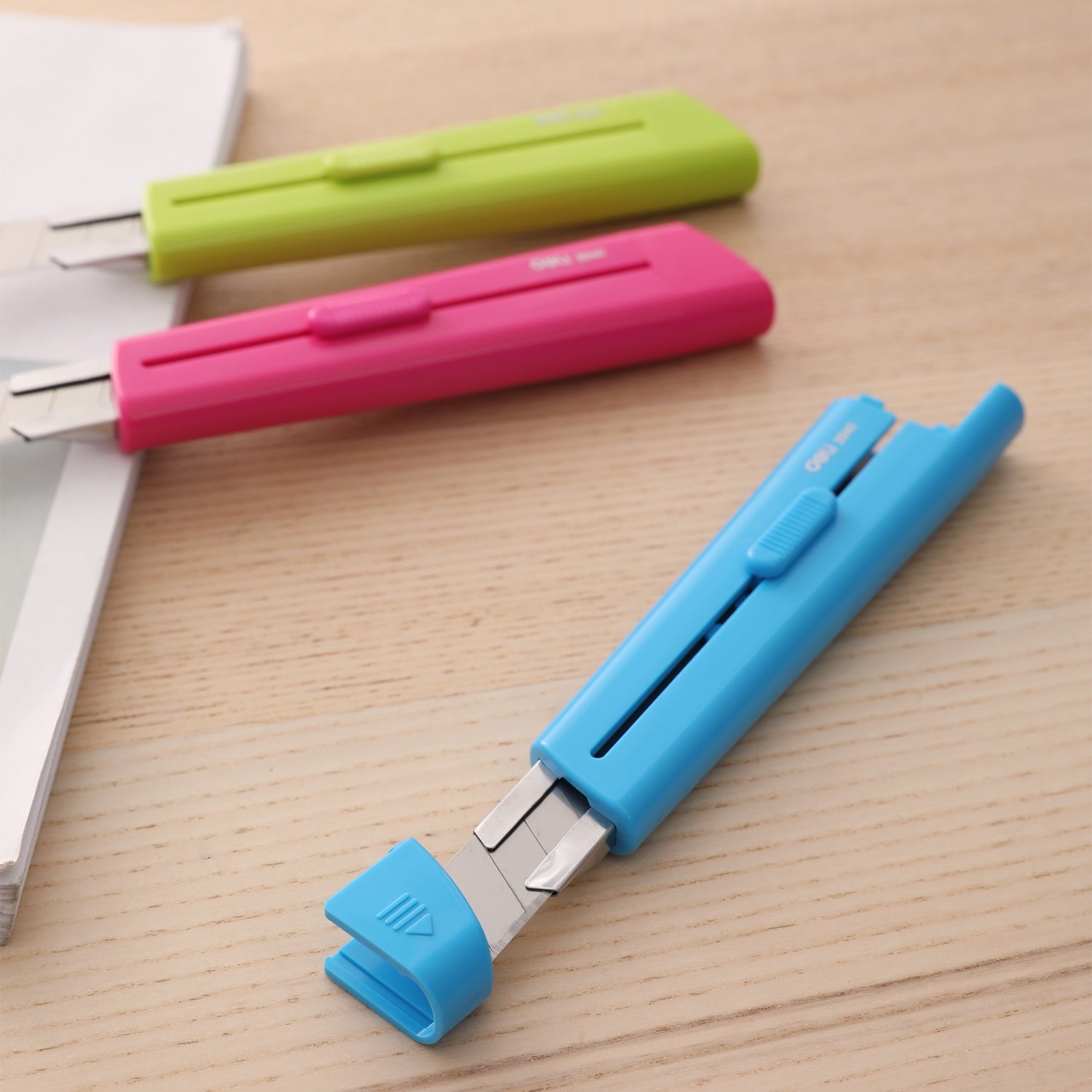 CUTTER MARE CU SINA SI PROTECTIE LAMA MODERN DELI