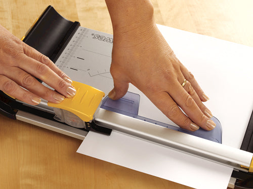 GHILOTINA CU DISC ATOM A4 380MM 30COLI FELLOWES