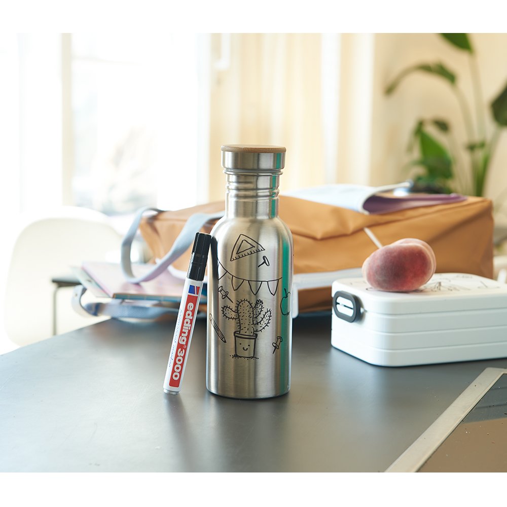 Marker permanent Edding 3000, varf 1.5-3 mm, negru