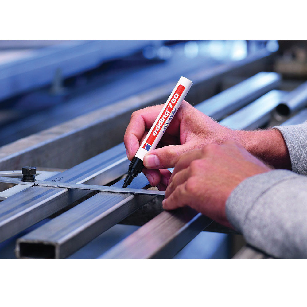 Marker permanent Edding 750, cu vopsea, corp metalic, varf rotund, 2-2-4 mm, albastru