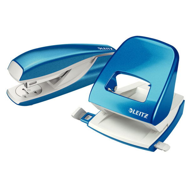 Perforator metalic Leitz WOW 5008 NeXXt Series, cutie, 30 coli, albastru