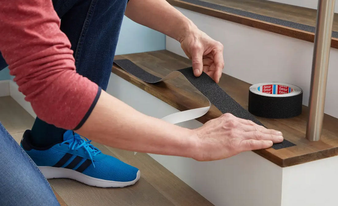 BANDA ADEZIVA ANTIALUNECARE NEAGRA 5M*50MM TESA