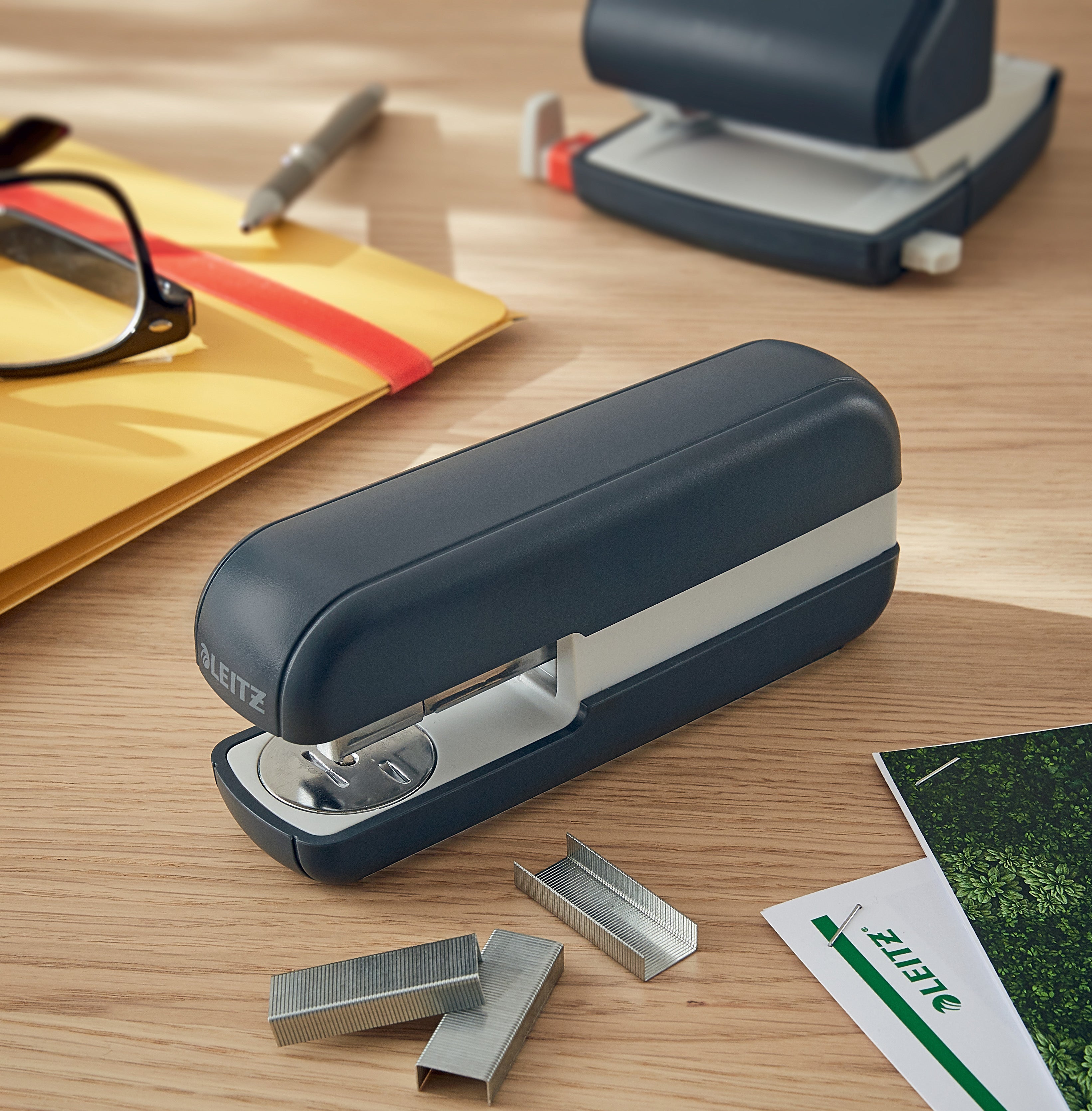 CAPSATOR 30 COLI 24-26/6 MODEL 5567 GRI ANTRACIT LEITZ