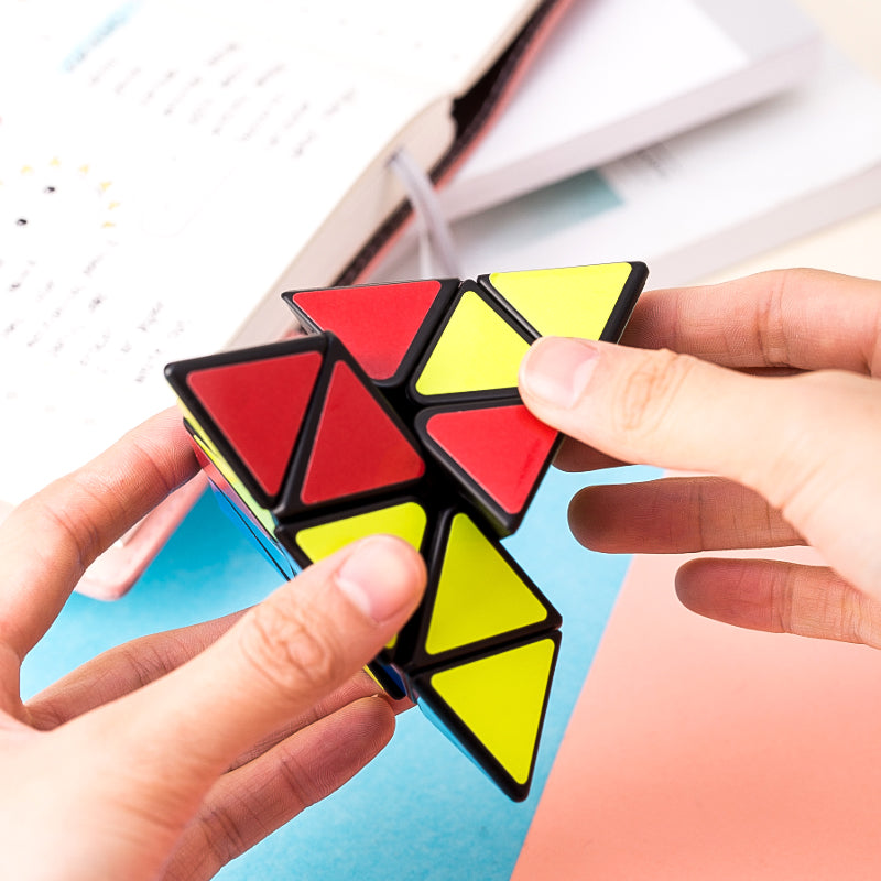 JOC MAGIC PIRAMIDA COLOR DELI