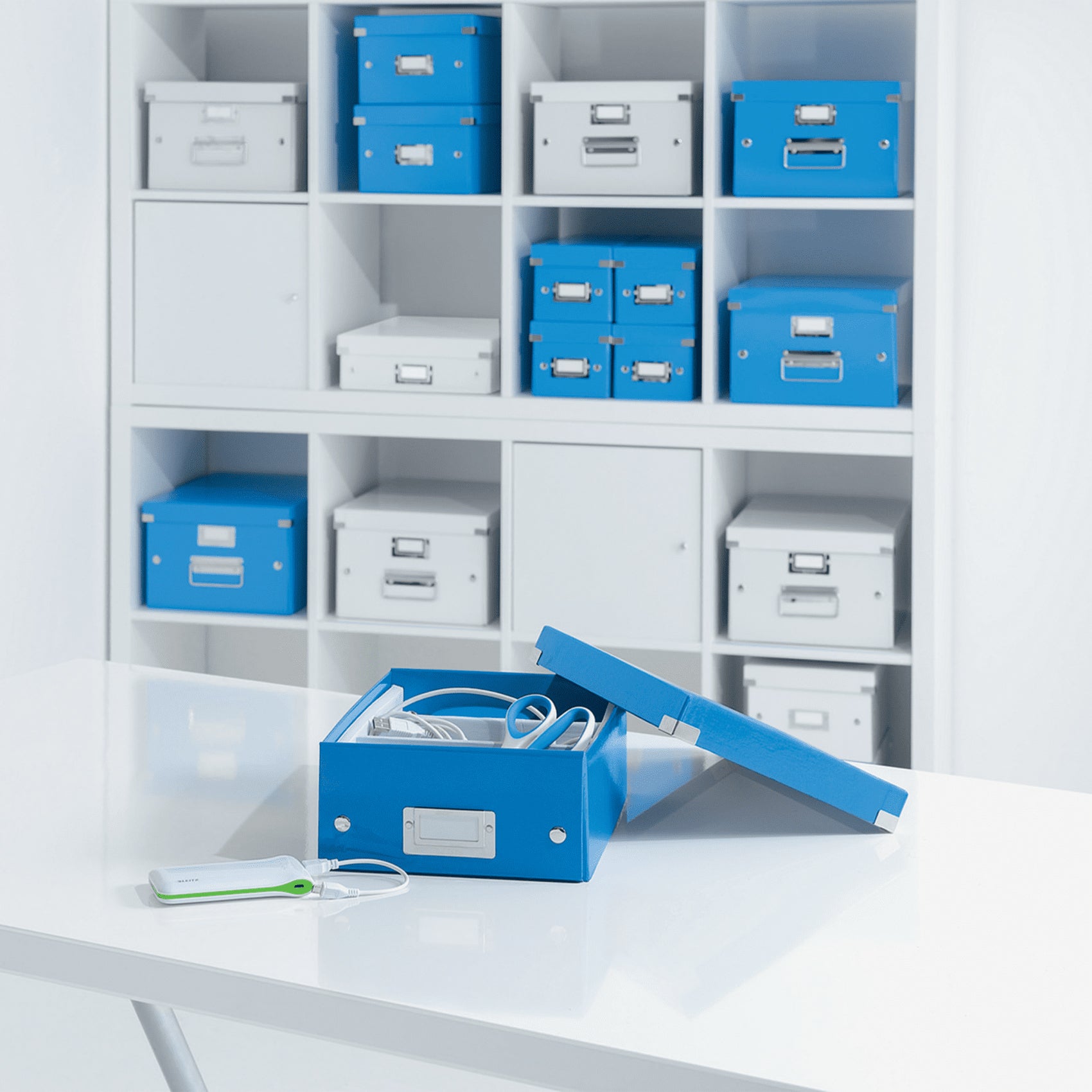 CUTIE DEPOZITARE MICA ALBASTRA CLICK&STORE LEITZ