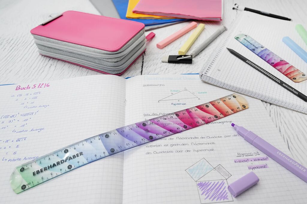 RIGLA 30CM FLEXIBILA RAINBOW EBERHARD FABER