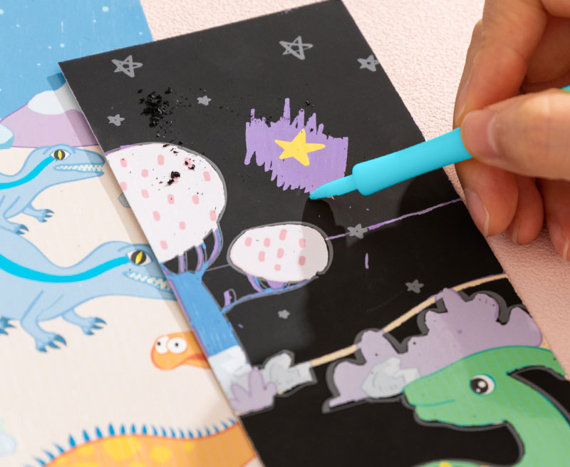 SET CREATIV 15 SEMNE DE CARTE CARTON RAZUIBIL DINOZAURI DELI