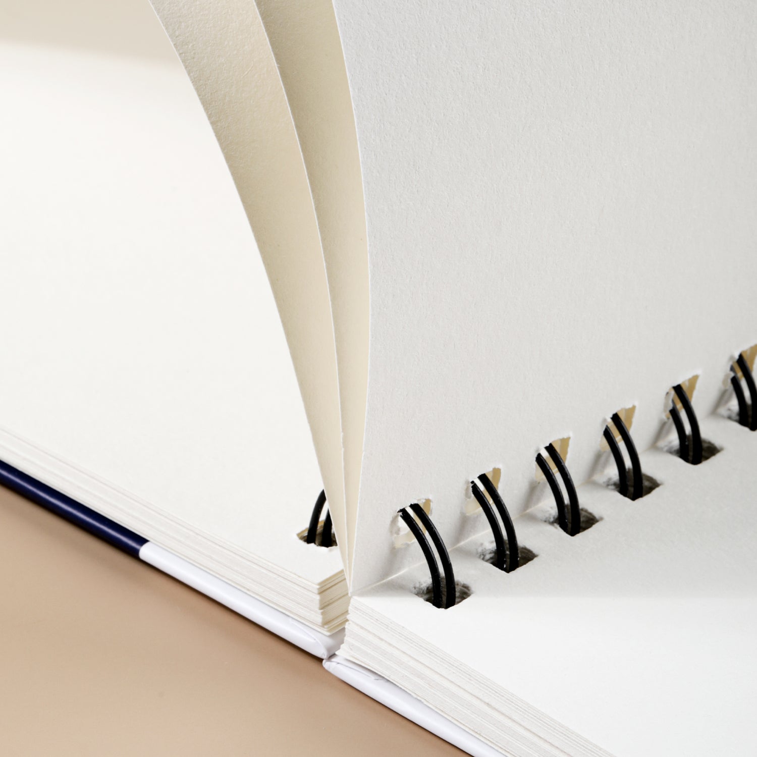 SKETCH BOOK A4 60 FILE 160G DELI