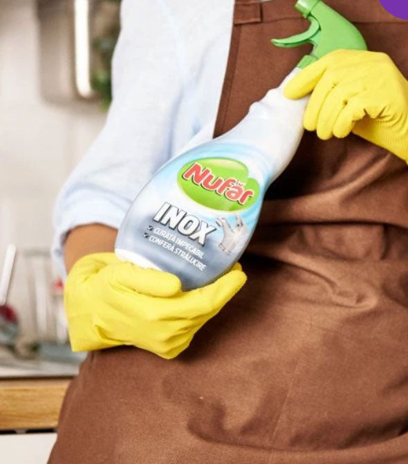 SOLUTIE DE CURATAT SUPRAFETE INOX CU PULVERIZATOR 500 ML NUFAR FARMEC