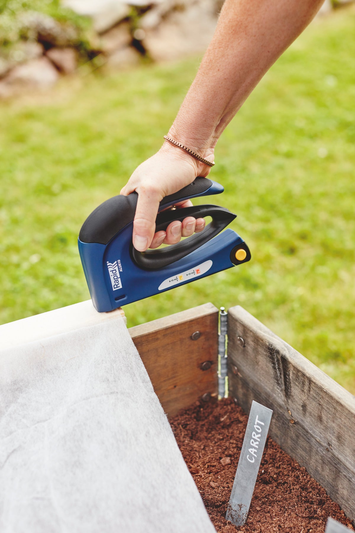 TACKER ALU610 METALIC CAPSE 53/6-10 13/6-10 RAPID